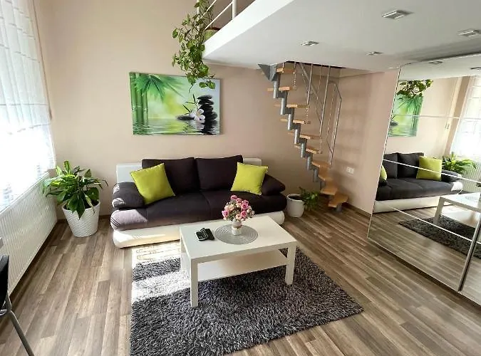 Apartment Island In The Downtown With Free Parking *
